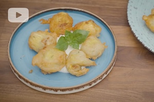 Courgette Blossoms Stuffed with Cheese